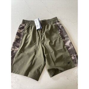 Reebok Men’s Train Regular-Fit Moisture-Wicking Camo Panel 9” Shorts Green Small